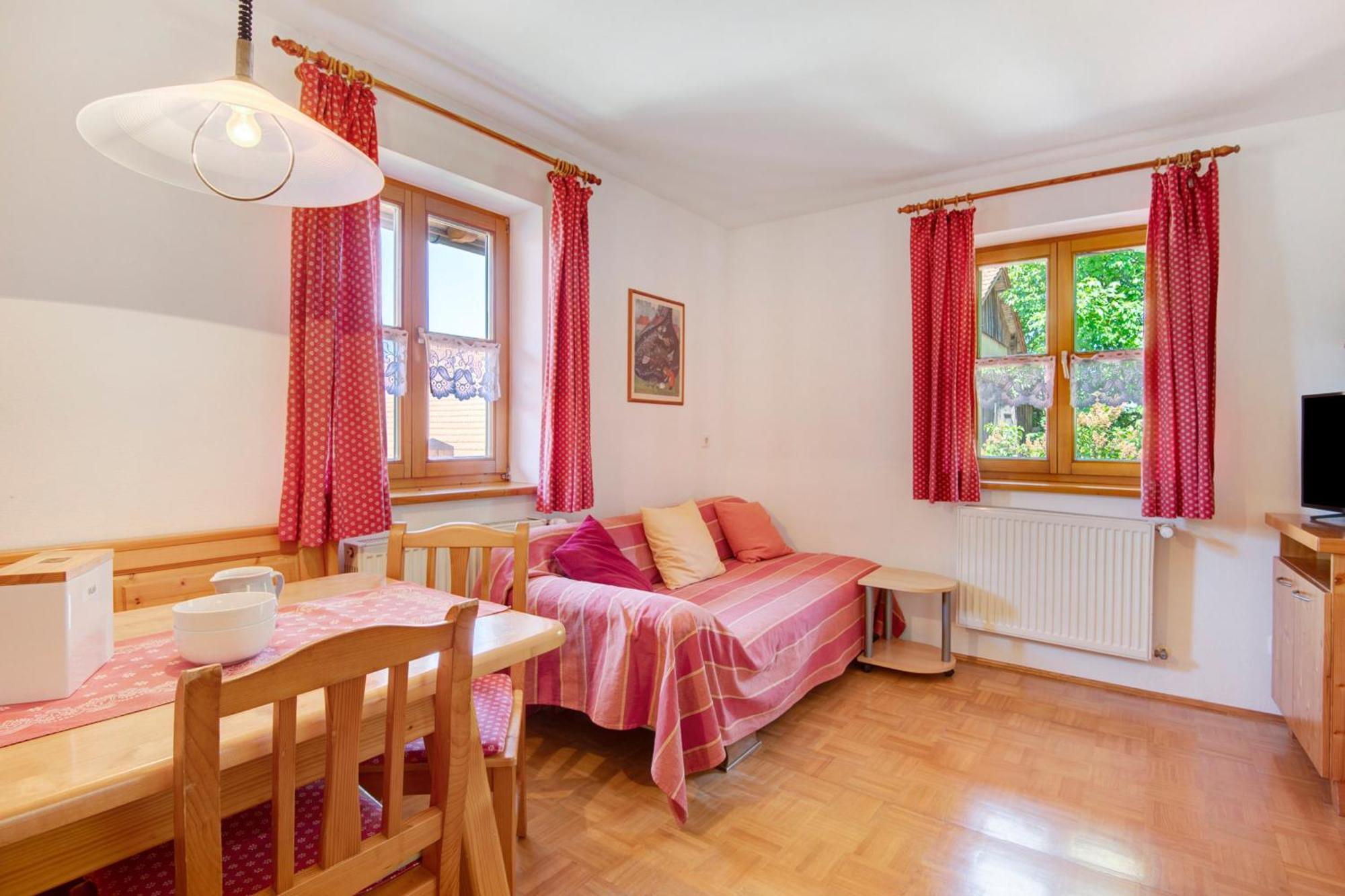 Ferienhof Schuetz Eschlkam ภายนอก รูปภาพ
